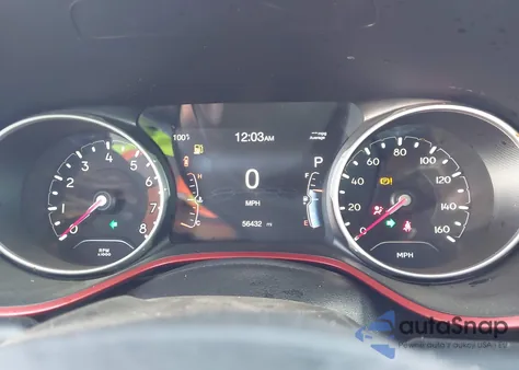 2019 Jeep Compass Trailhawk 4X4 z USA, uszkodzony, nr VIN 3C4NJDDB4KT690735